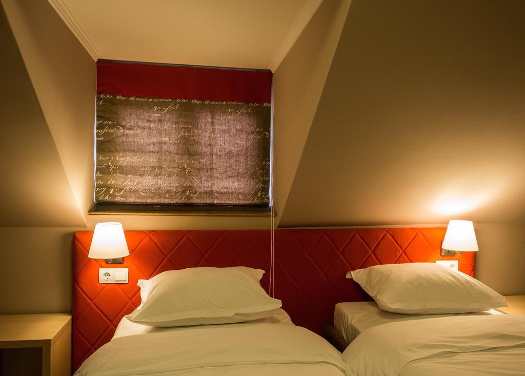 Hotel Chic Boutique Sibiu Habitación foto